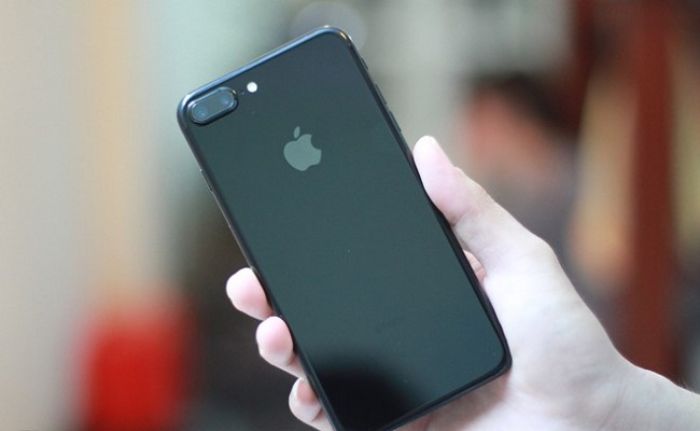 Ở thời điểm hiện nay chip Apple A10 trên iPhone 7 Plus có thể sánh ngang với Snap 845 của Qualcomm